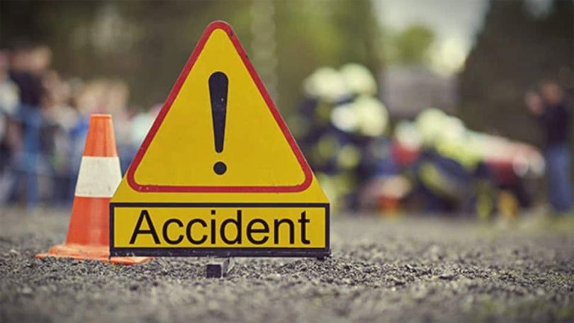 හම්බන්තොට බස් අනතුරක් – 10කට තුවාල