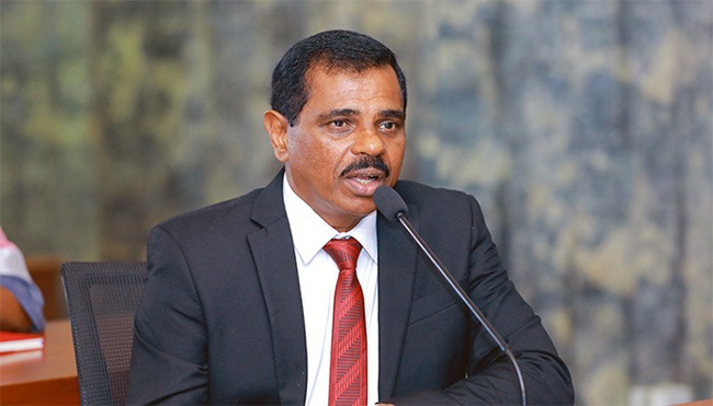  රාජ්‍ය සේවකයින්ට ගෞරවනීය වටිනාකමක් අවශ්‍යයි 