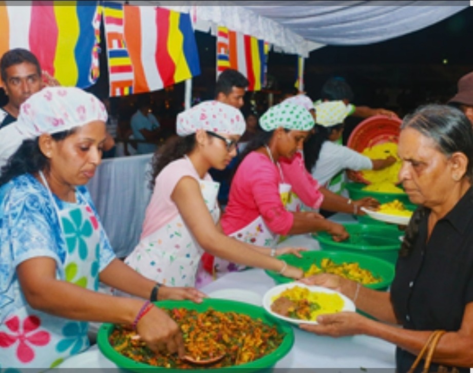 වෙසක්–පොසොන් දන්සැල් සඳහා සෞඛ්‍ය මාර්ගෝපදේශ නිකුත්වෙයි