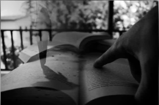 යළිත් මා ජීවිත පොතේ පිටු අතර තනි විය...
